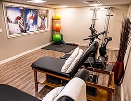 Photograph of exercise equipment at Moveo Sport and Manual Physiotherapy clinic in Orléans, Ottawa